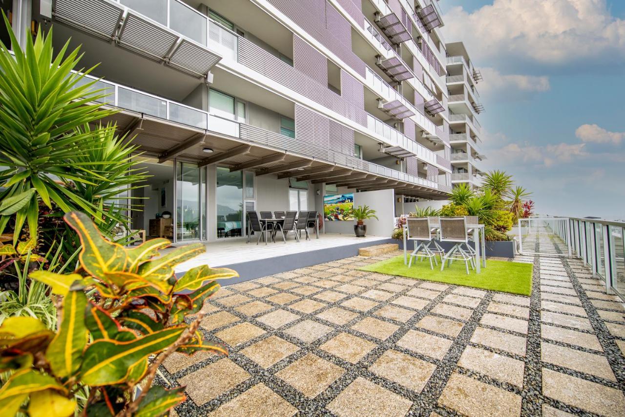 דירות Cairns Waterfront Luxury At Harbourlights מראה חיצוני תמונה